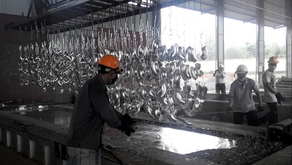 Sản phẩm thép sau quy trình mạ kẽm nhúng nóng có lớp kẽm sáng bóng