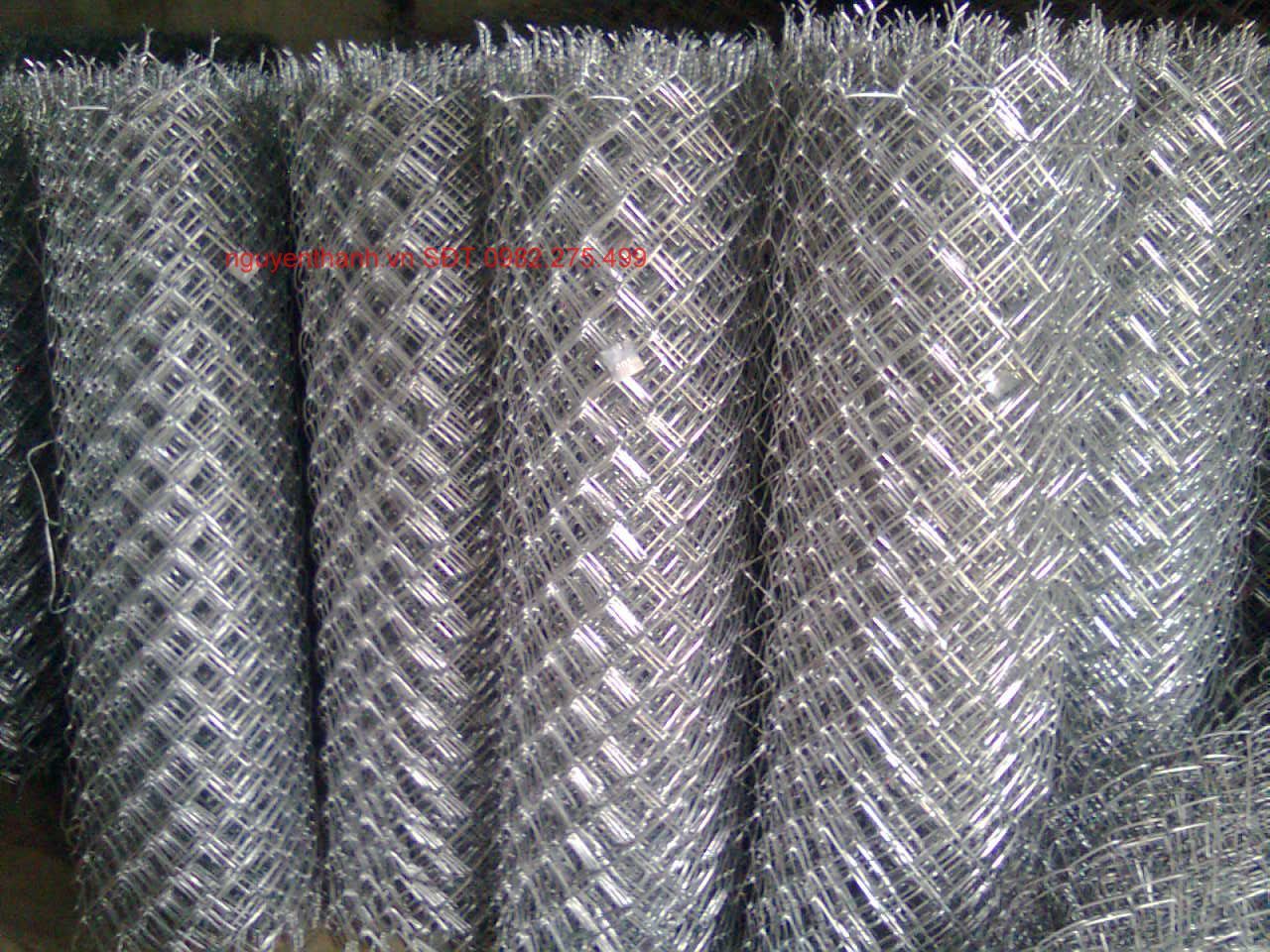 Cận cảnh mắt lưới và dây thép mạ kẽm của lưới B40