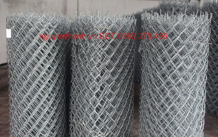 Cuộn lưới B40 mạ kẽm đan mắt cáo xếp trong kho NT Steel